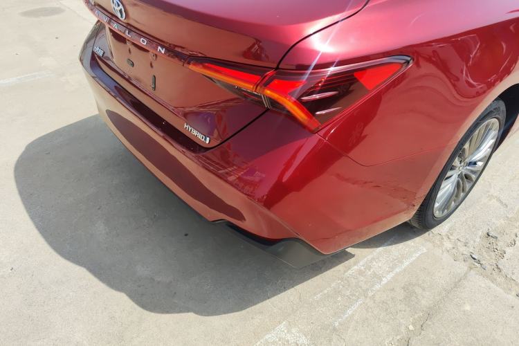 Used Toyota Avalon 2019 Dual-Engine 2.5L XLE Prestige Version China V Standard
