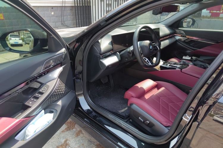 Used BMW 5 Series 2024 525i M Sport Package Driver Seat