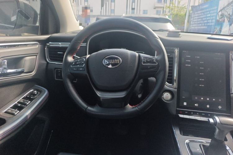 Used SWM G05 2021 PRO 1.5T Automatic Luxury Model 7 Seats
