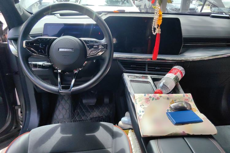 Used Haval XY 2022 1.5T ZhiZun Edition Center Console