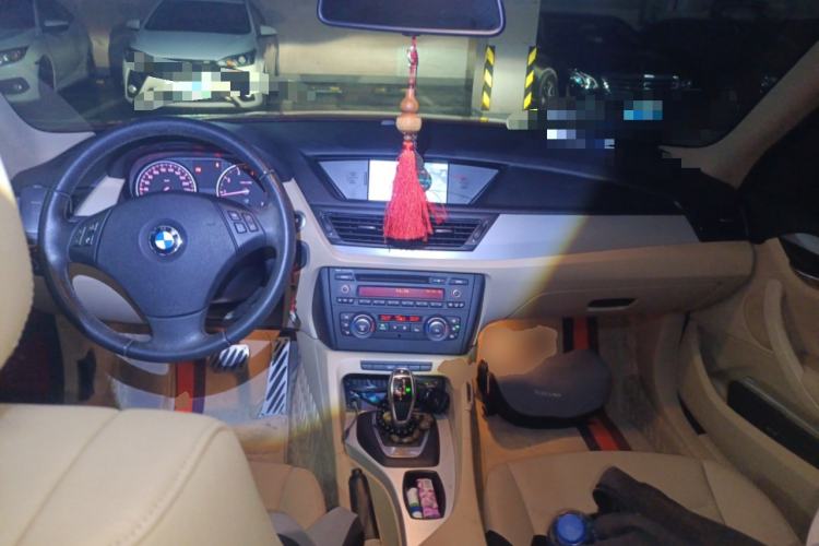 Used BMW X1 2012 sDrive20i Leading Model Center Console