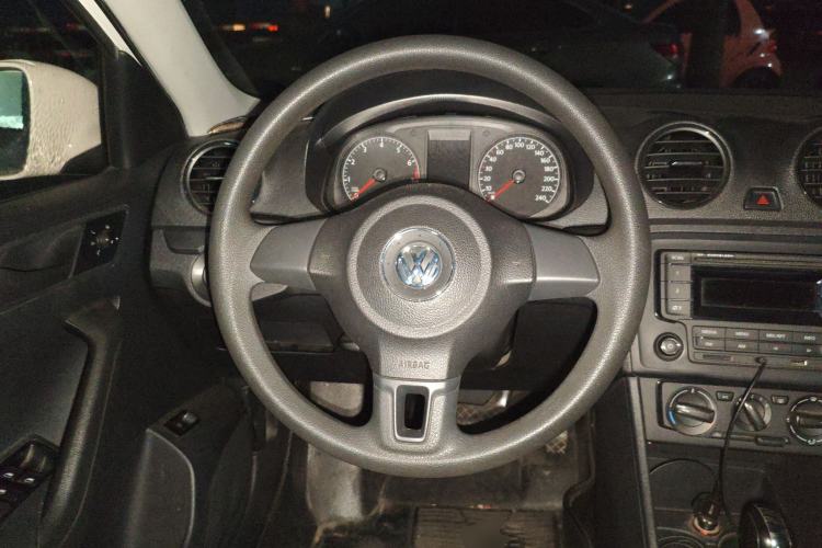 Used Volkswagen Jetta 2015 Value Edition 1.6L Automatic Fashion Version
