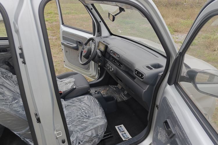 Used Wuling Zhiguang New Energy 2025 Comfort Model