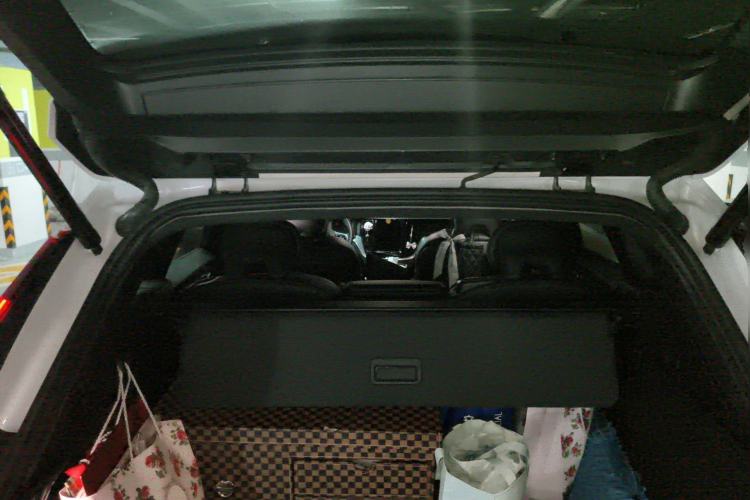 Used Volvo XC60 2022 B5 4x4 Smart & Advanced Sport Edition Trunk