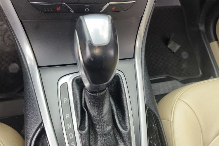 Used Ford Edge 2015 2.0T GTDi 4x4 High-Grade Model