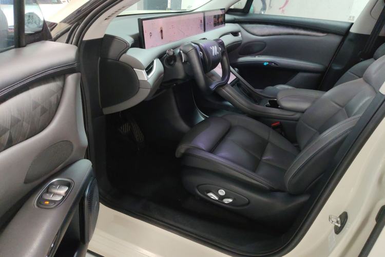 Used IM LS6 2023 Max Standard Edition
