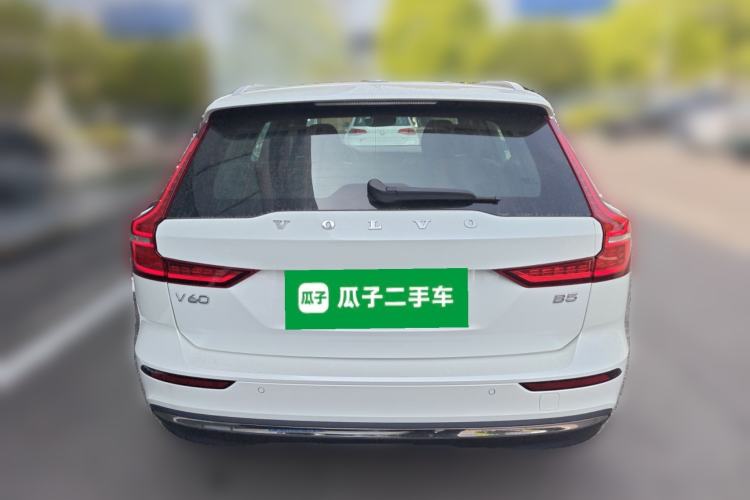 Used Volvo V60 2024 B5 Zhiyuan Luxury Edition

