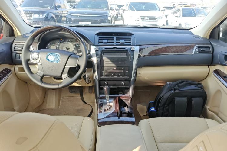 Used Toyota Camry 2015 2.0G Premier Edition
