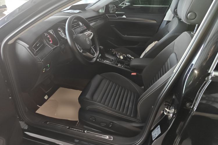 Used Volkswagen Magotan 2020 330TSI DSG Leading Model
