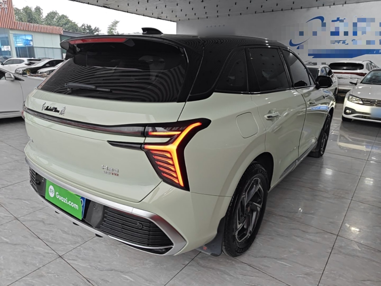 Hongqi HS3 2023 1.5T Two-Wheel Drive Shanwei Edition — снимка 6