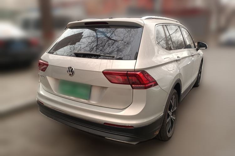 Used Volkswagen Tiguan L 2019 380TSI Automatic All-Wheel Drive Luxury Edition with 7 Seats China VI Standard