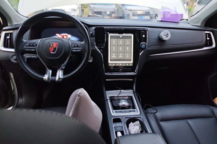 Used Roewe i6 New Energy 2017 45T Hybrid Connect & Smart Enjoyment Edition Interior 2