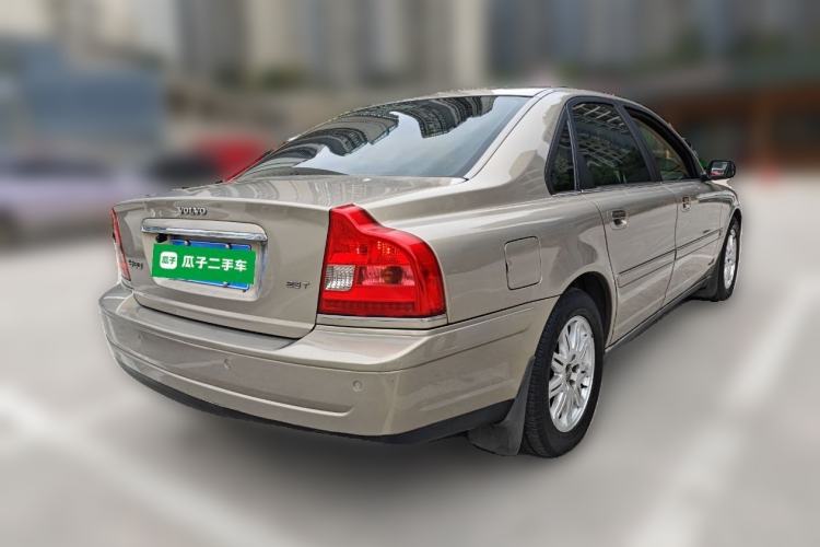 Used Volvo S80 2004 2.5T

