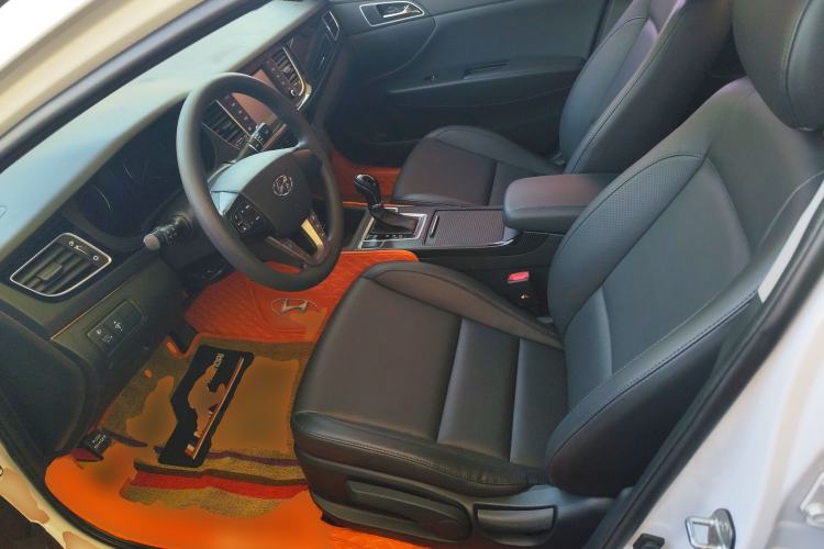 Used Hyundai Mistra 2016 1.8L Automatic Smart GLS Left Front Seat