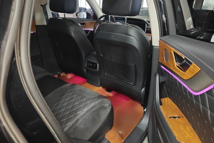 Used Hongqi HS5 2019 2.0T Smart Connect Flagship All-Wheel-Drive Version Interior 1