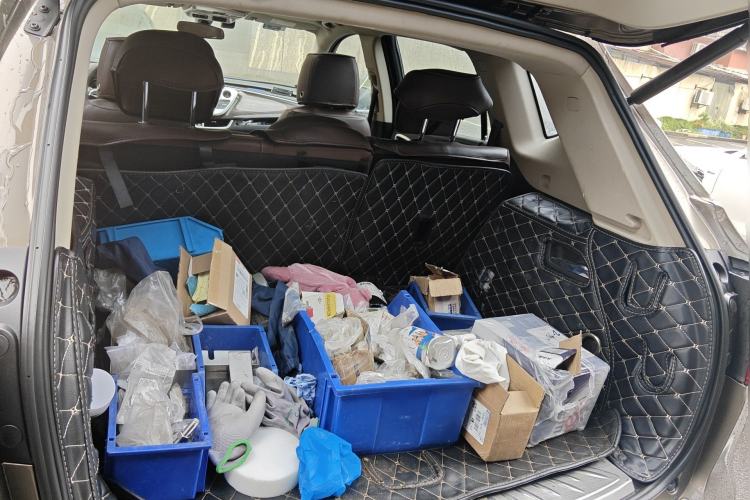 Used Buick Envision 2017 28T Four-Wheel Drive Elite Model Trunk