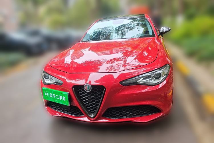 Used Alfa Romeo Giulia 2017 2.0T 280HP Luxury Edition Front