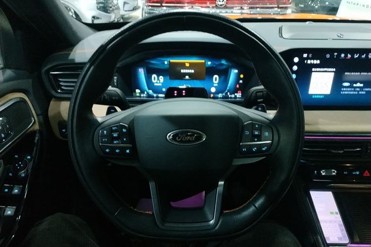 Used Ford Explorer 2024 2.3T EcoBoost Kunlun Peak Edition 7-Seater
