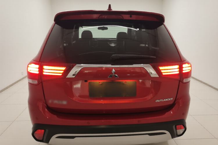 Used Mitsubishi Outlander 2019 2.0L Two-Wheel Drive Comfort Edition 5 Seats China VI Standard