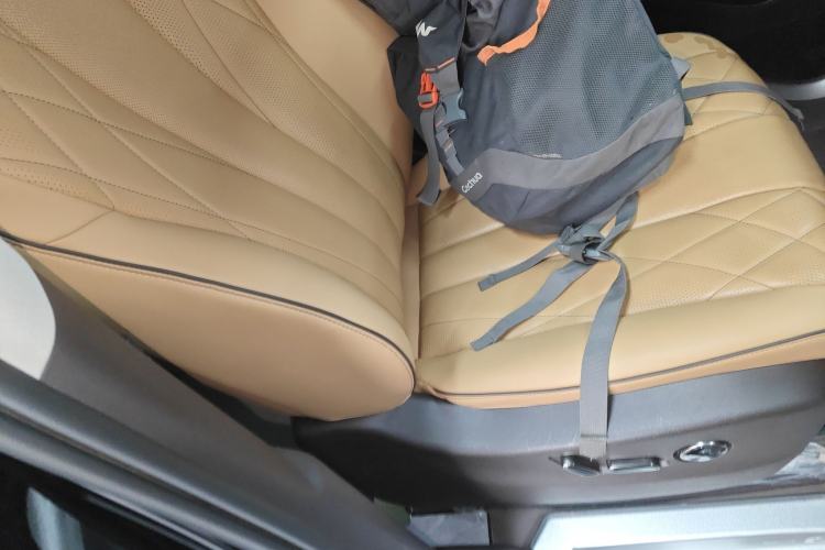 Used Denza D9 2024 DM-i 980 Four-Wheel Drive Prestige Model
