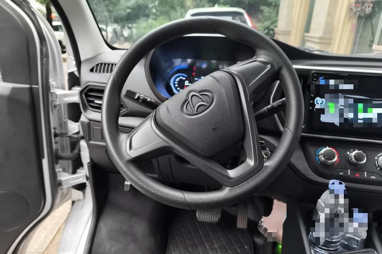 Used CHANGAN KAICHENG Ruixing EM80 2025 Passenger Version Comfort Model 6 Seats 300 km Liftback Door