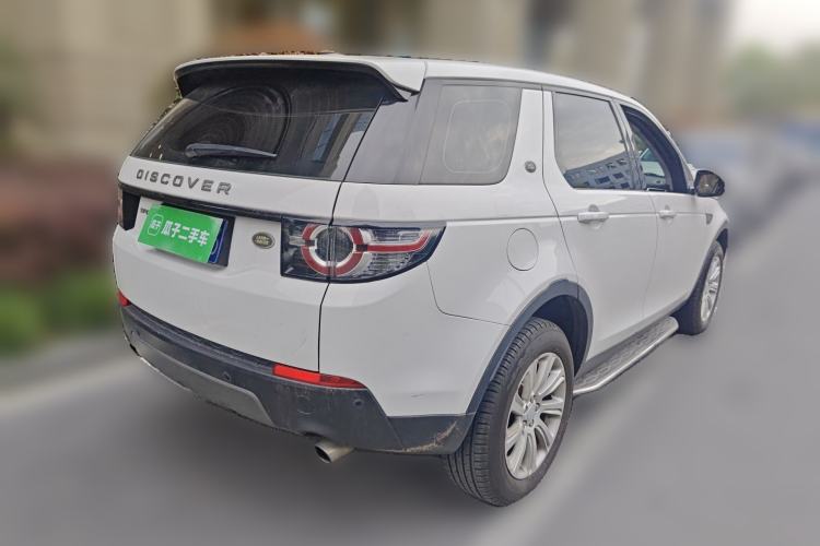 Used Land Rover Discovery Sport 2016 2.0T SE Rear Right 45 Deg