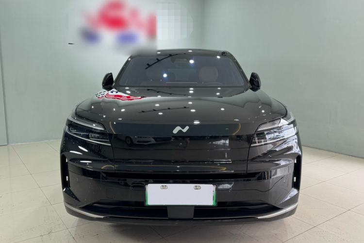 Used ONVO Luxeed L90 2025 Model—Ultra Six-Seater Version

