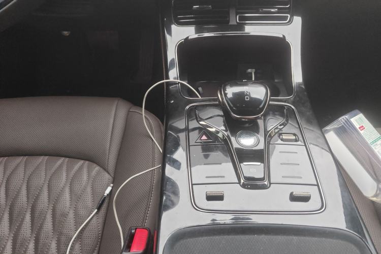 Used BYD Han 2023 EV Champion Edition 506KM Front-Wheel-Drive Premium Model Interior 4