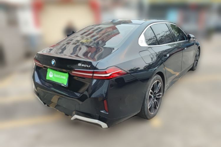 Used BMW 5 Series 2025 530Li Leading Model M Sport Package Rear Right 45 Deg