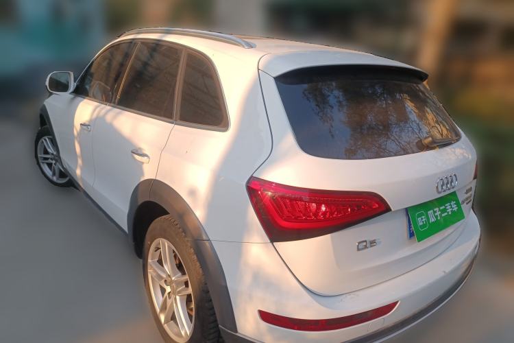 Used Audi Q5 2018 Collector's Edition 40 TFSI Technology Model
