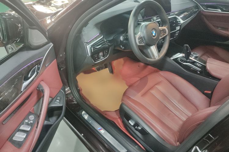 Used BMW 5 Series 2019 530Li Leading Model M Sport Package
