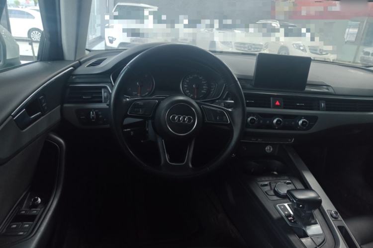 Used Audi A4L 2018 30th Anniversary Edition 30 TFSI Ambition Model
