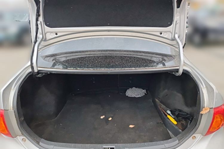 Used Toyota Corolla 2009 1.6L Manual GL Sunroof Special Edition Trunk