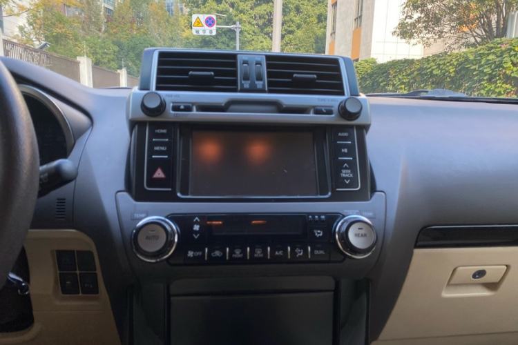 Used Toyota Prado 2014 2.7L Middle East Version Parallel Import Audio And AC Panel