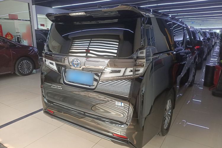 Used Toyota Vellfire 2023 Crown Dual-Engine 2.5L HV Prestige Edition
