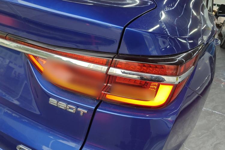 Used Changan CS85 COUPE 2021 1.5T DCT Elite Edition
