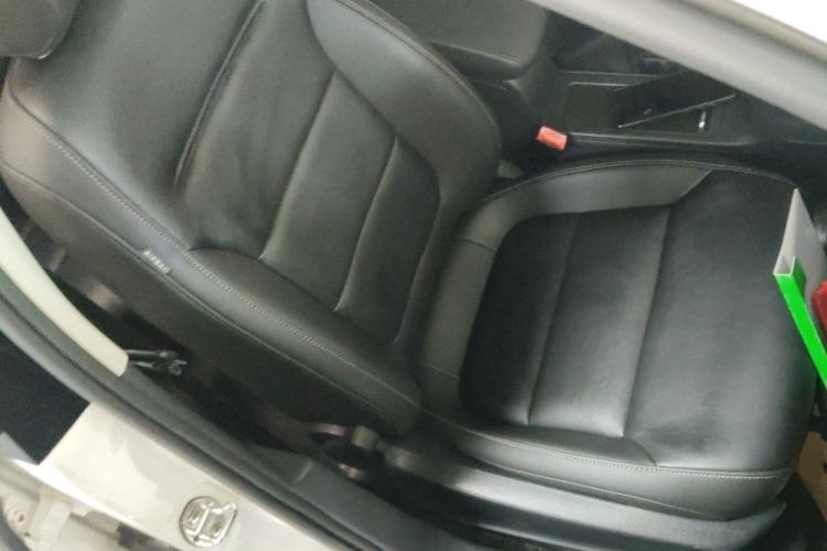 Used Volkswagen Sagitar 2015 1.6L Automatic Comfort Model Right Front Seat