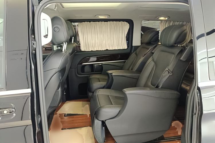 Used Mercedes-Benz V-Class 2017 V 260 L Prestige Extended Edition