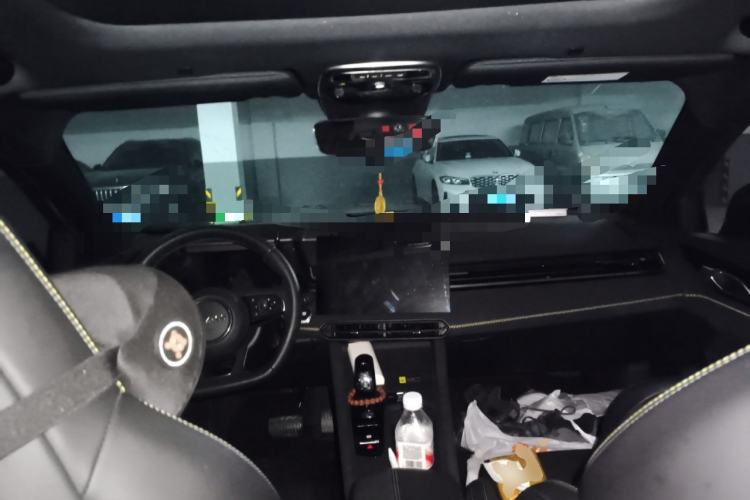 Used Lynk & Co 03 2023 2.0TD DCT JingPro Center Console