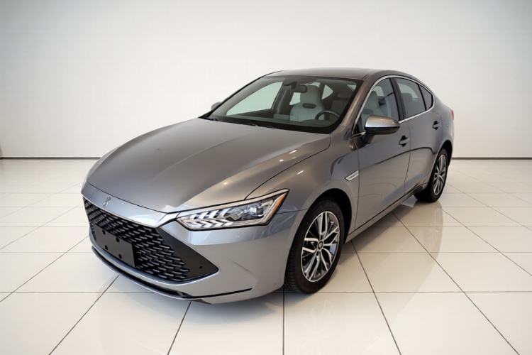Used BYD Qin PLUS 2024 HONOR Edition DM-i 120KM Beyond Model
