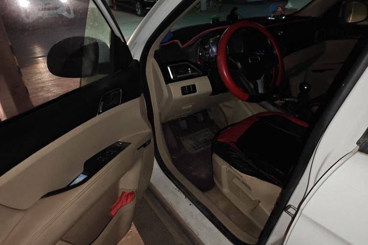 Used Zotye Domy X5 2017 Value Edition 1.6L Manual Fashion Model