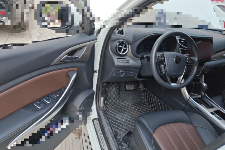 Used BYD Song 2017 Gaishe Upgrade Edition 1.5TID Automatic Elite Model
