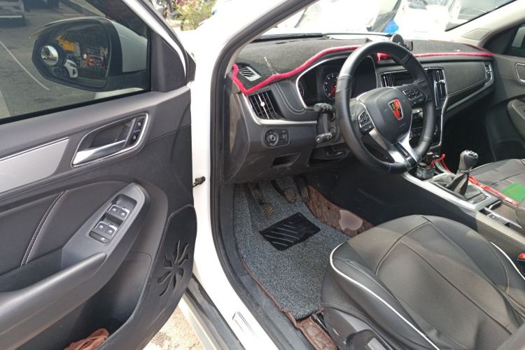 Used Roewe RX5 2018 20T Two-Wheel Drive Manual Flagship Edition
