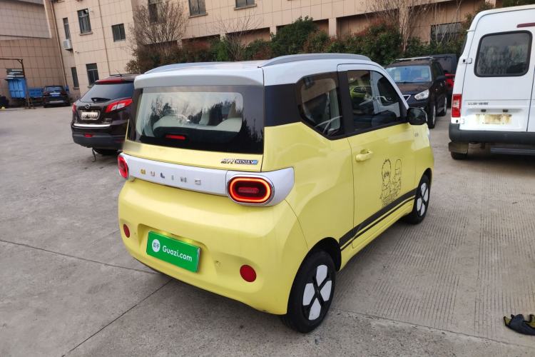 Used Wuling Hongguang MINIEV 2024 3rd Generation 215km Advanced Version Rear Right 45 Deg