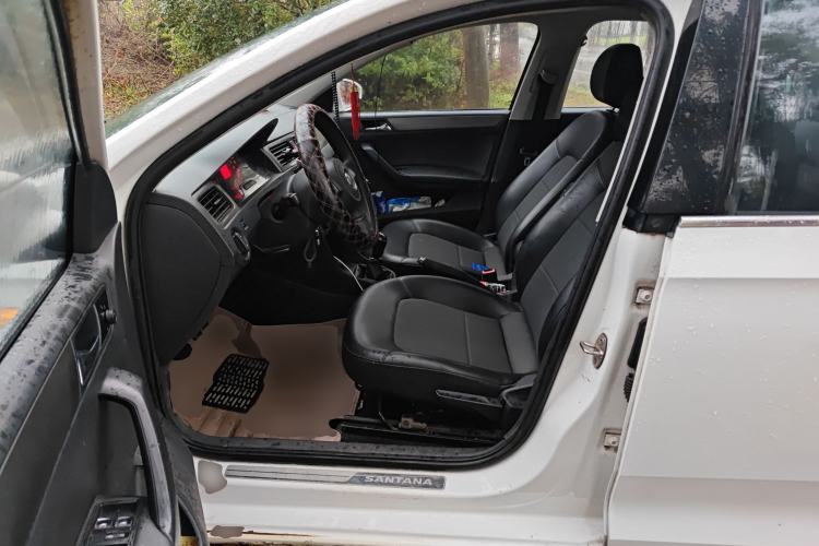 Used Volkswagen Santana 2015 1.6L Manual Comfort Edition