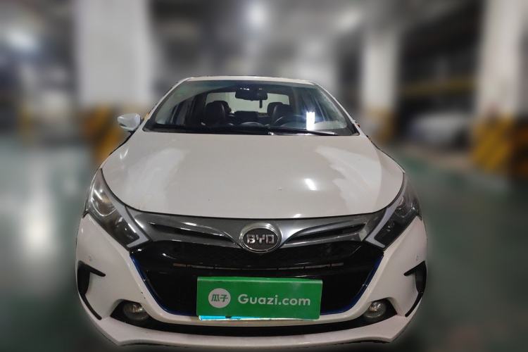 Used BYD Qin New Energy 2015 1.5T Dual-Crown Flagship Plus Edition Front