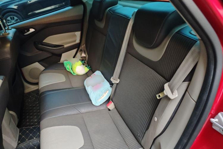 Used Ford Focus 2012 Sedan 1.6L Manual Fashion Edition
