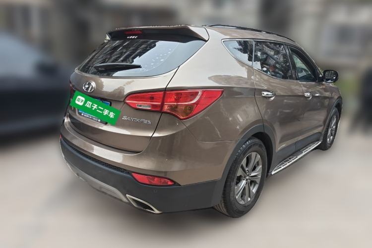 Used Hyundai Santa Fe 2013 2.4L Automatic Two-Wheel Drive Smart Version
