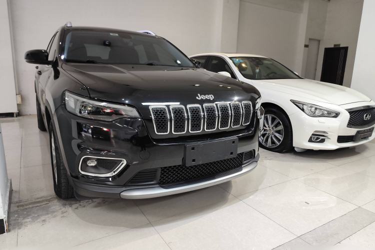 Used Jeep Cherokee 2019 2.0T Two-Wheel Drive Smart Enjoyment Version China VI