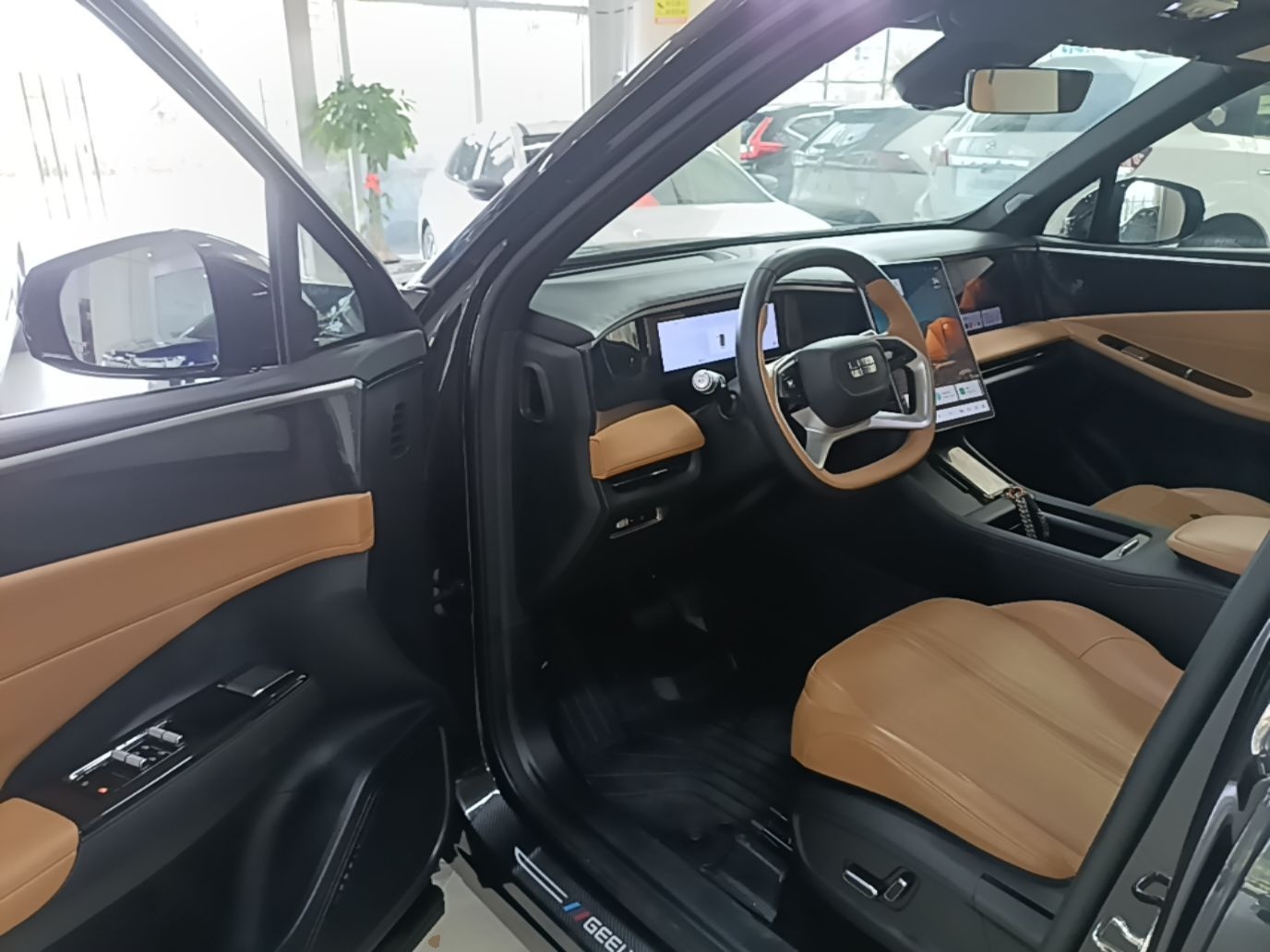 Geely Galaxy L7 2023 1.5T 115 km PLUS — снимка 18